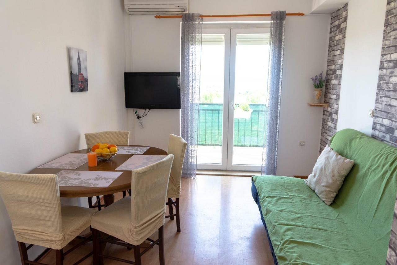 Antonio Apartment Kastela Bagian luar foto