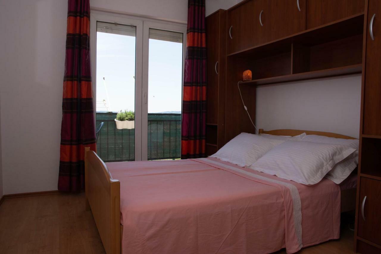 Antonio Apartment Kastela Bagian luar foto