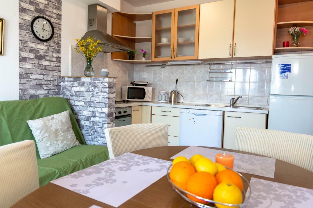Antonio Apartment Kastela Bagian luar foto